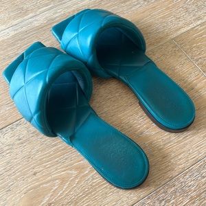 Bottega Veneta blue sandals size 39. Great condition only worn a few times.